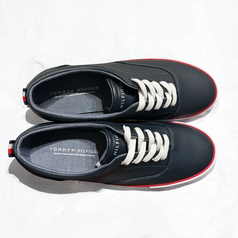 TOMMY HILFIGER Men's Navy Lace Up Low Top Sneakers Size 10 Paines NEW IN BOX